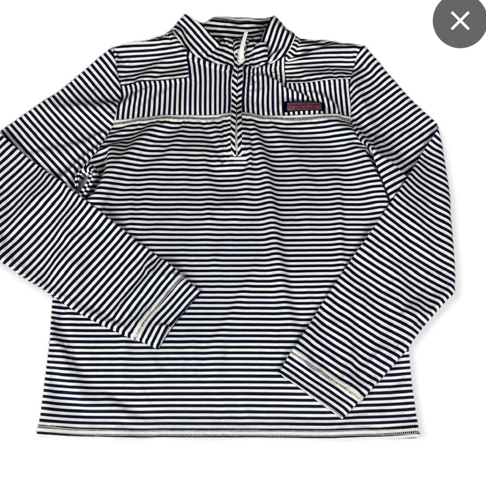 Vineyard Vines sweatshirt